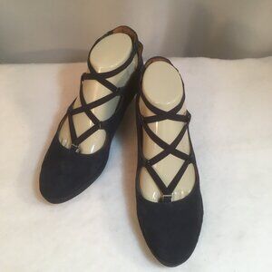 L'AMOUR DES PIEDS       SHOES                    DISCOUNTED SHIPPING